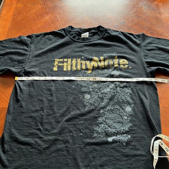 Mens Black Tee Shirt “Filthy Note” Graphic Design Size XL - Picture 5 of 7